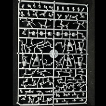 Charger l&#39;image dans la galerie, Levée de paysans (1100-1350)
